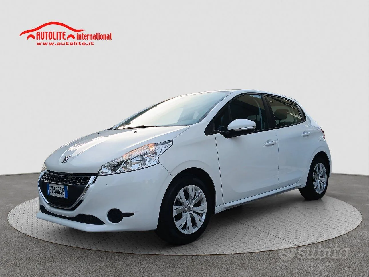 Peugeot 208