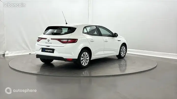 Renault Megane 2019 photo 5