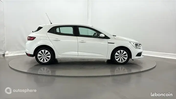 Renault Megane 2019 photo 4