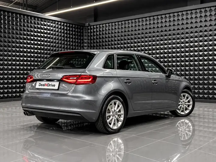 Audi A3 2016 photo 3