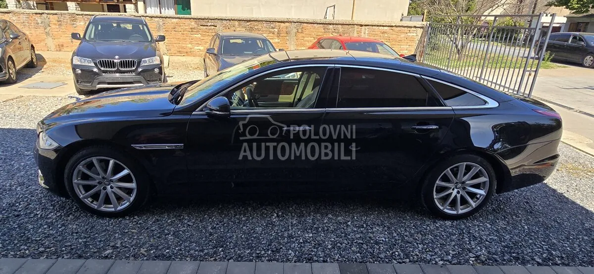 Jaguar Xj 2013 photo 2