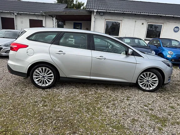 Ford Focus 2015 photo 3