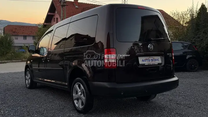 Volkswagen Caddy 2011 photo 2