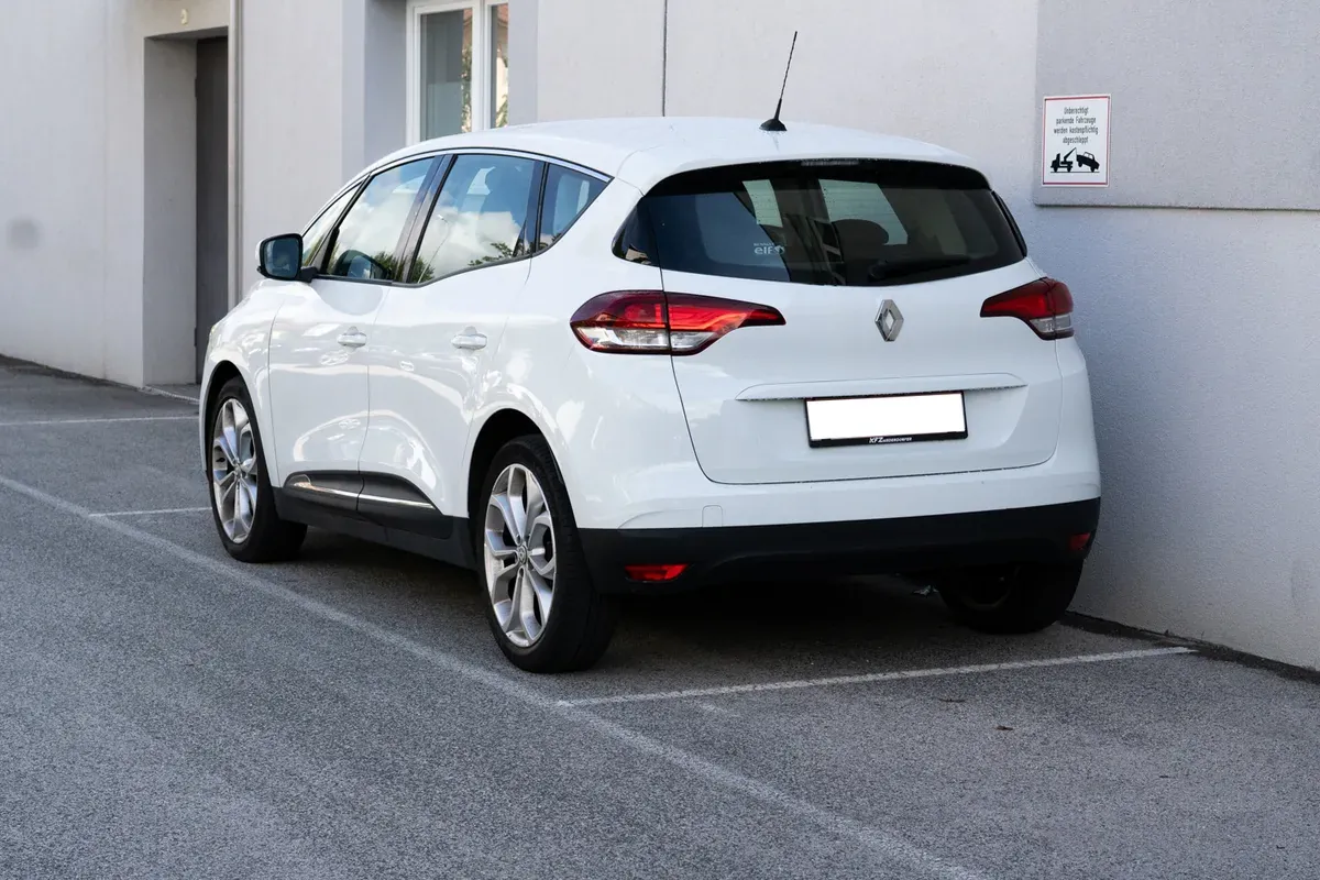 Renault Scenic 2018 photo 3