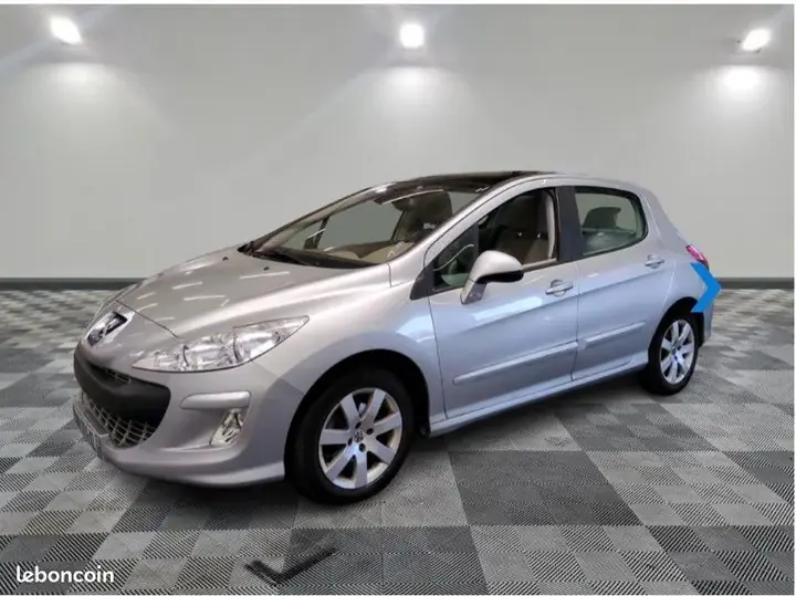 Peugeot 308 2010 photo 2