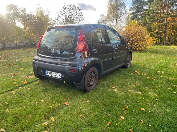 Peugeot 107 2012 photo 4