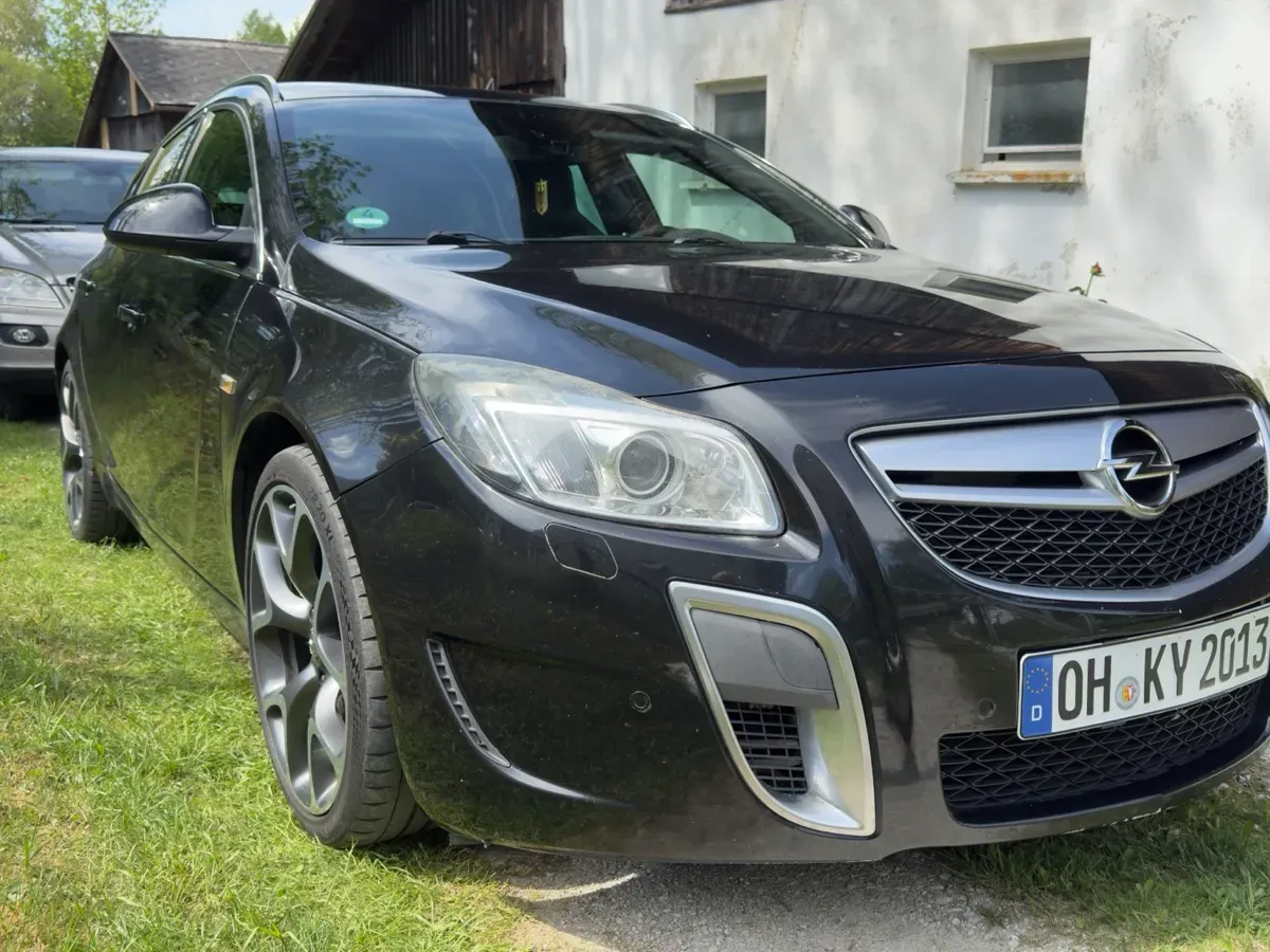 Opel Insignia 2010 photo 2