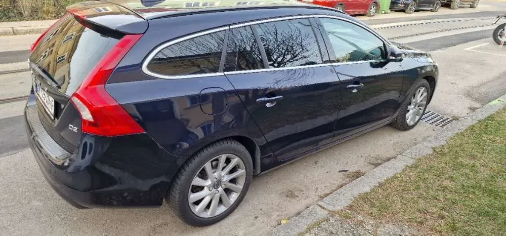 Volvo V60 2016 photo 3
