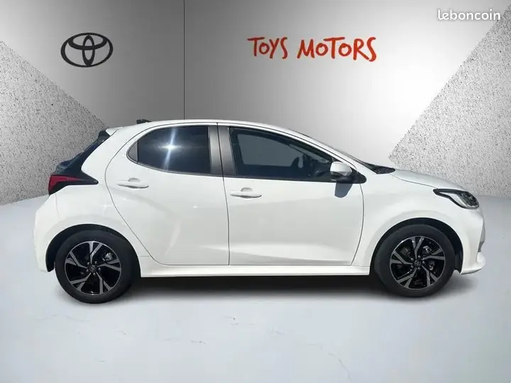 Toyota Yaris 2025 photo 4