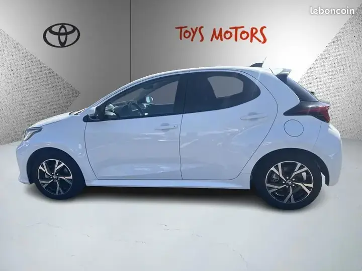 Toyota Yaris 2025 photo 5