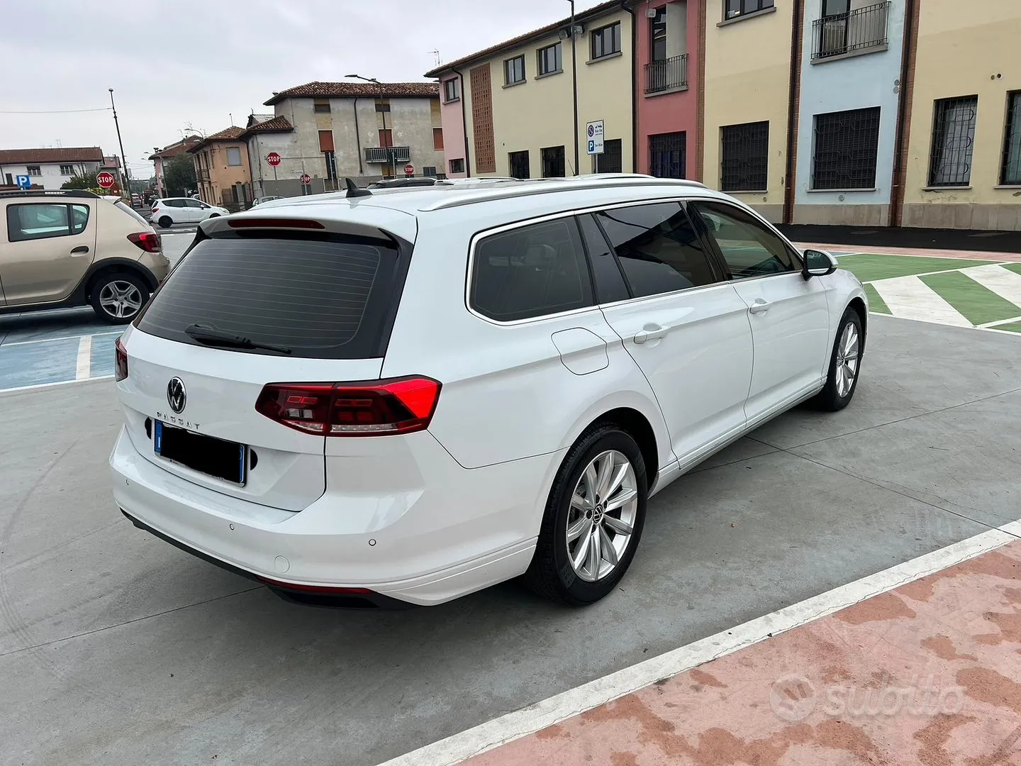 Volkswagen Passat 2023 photo 3