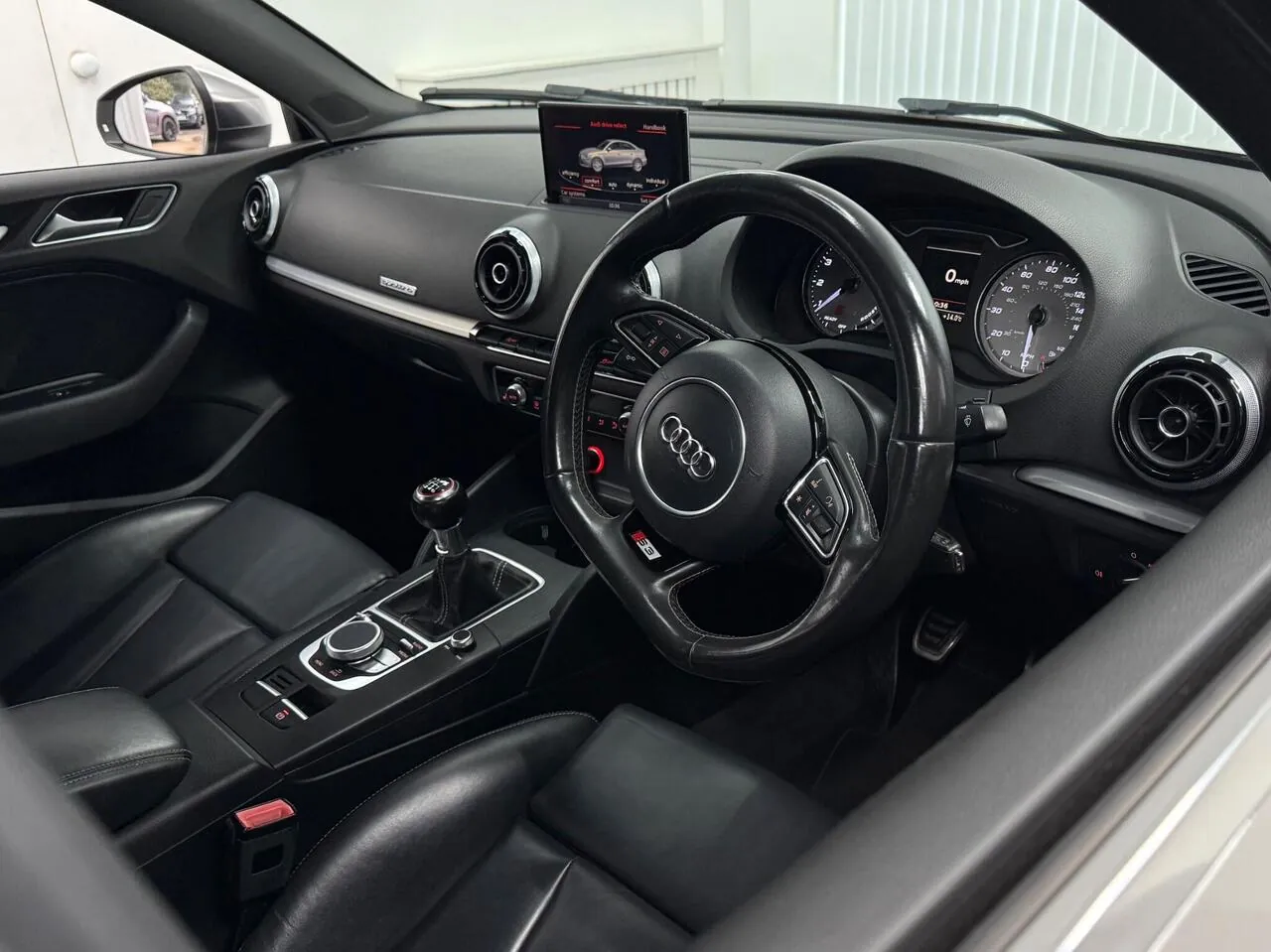 Audi S3 2015 photo 2