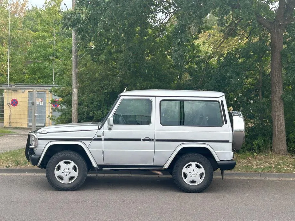 Mercedes-Benz G 270