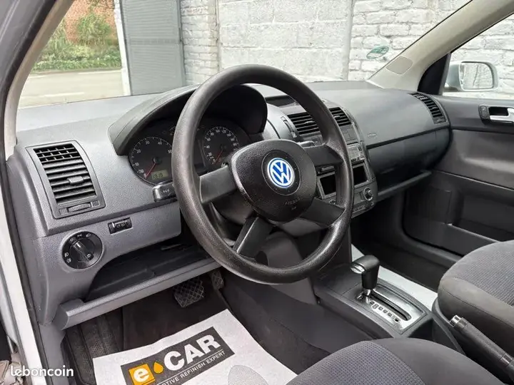 Volkswagen Polo 2003 photo 5