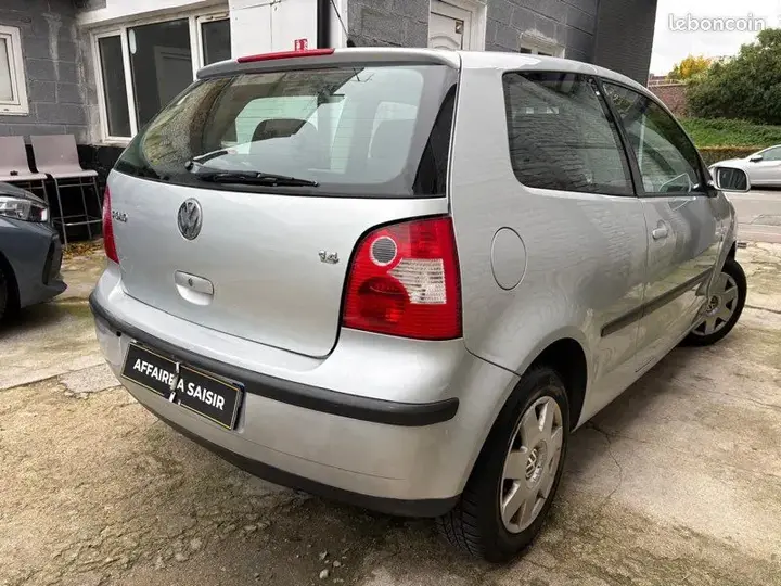 Volkswagen Polo 2003 photo 3