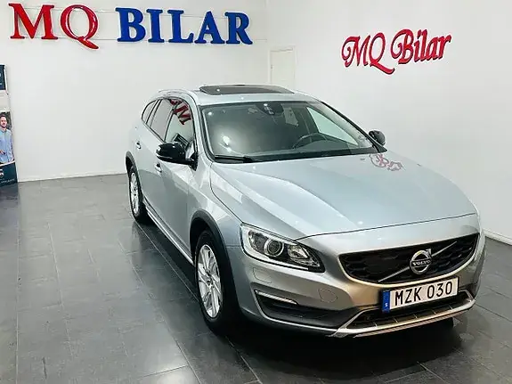 Volvo V60 Cross Country 2016 photo 3