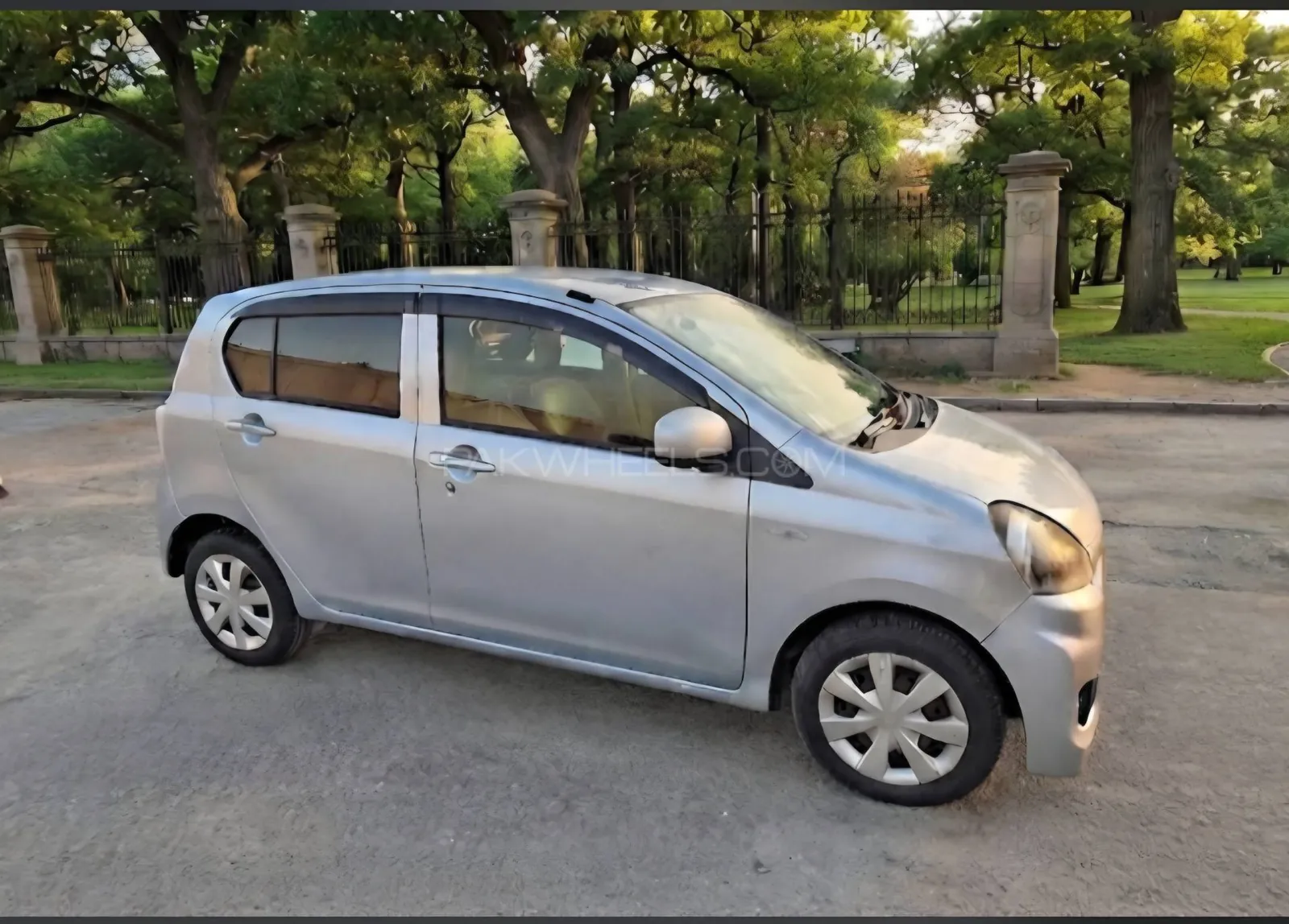 Daihatsu Mira