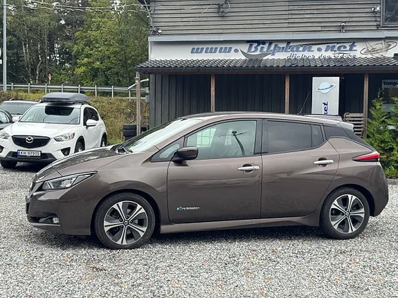 Nissan Leaf 2018 photo 2