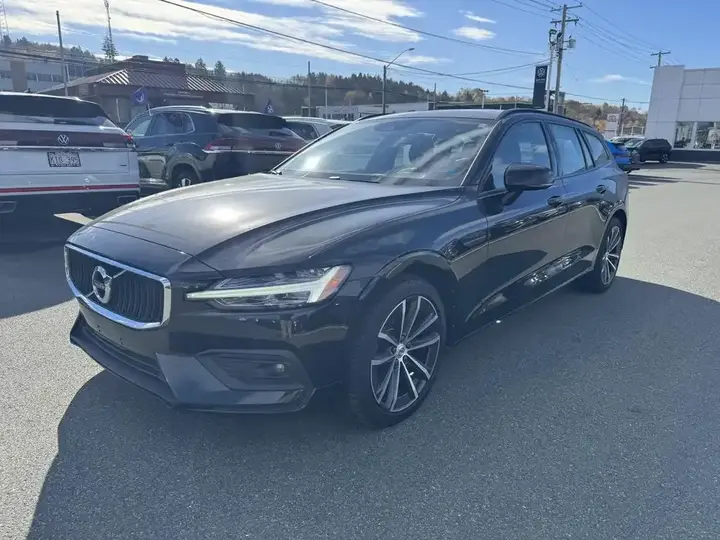 Volvo V60 2021 photo 3