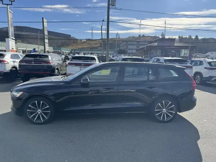 Volvo V60 2021 photo 4