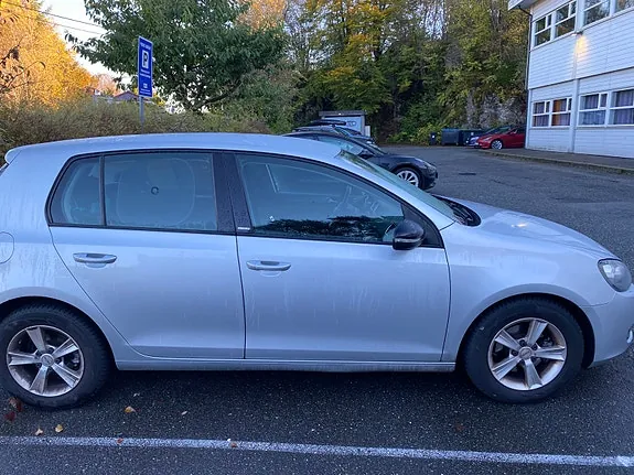 Volkswagen Golf 2012 photo 3