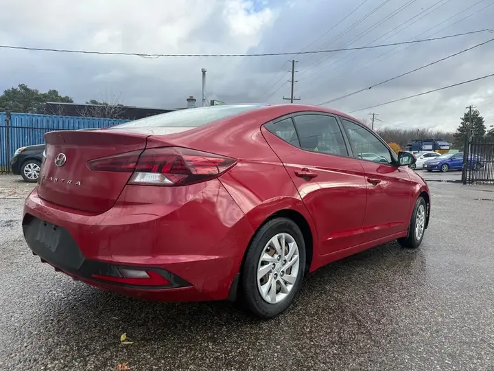Hyundai Elantra 2020 photo 2