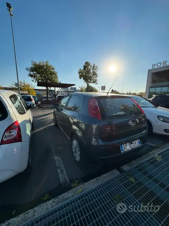 Fiat Grande Punto 2008 photo 3
