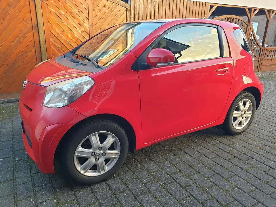 Toyota Iq