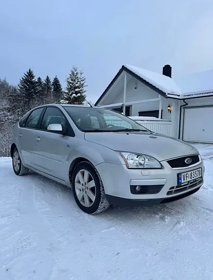 Ford Focus 2006 photo 2