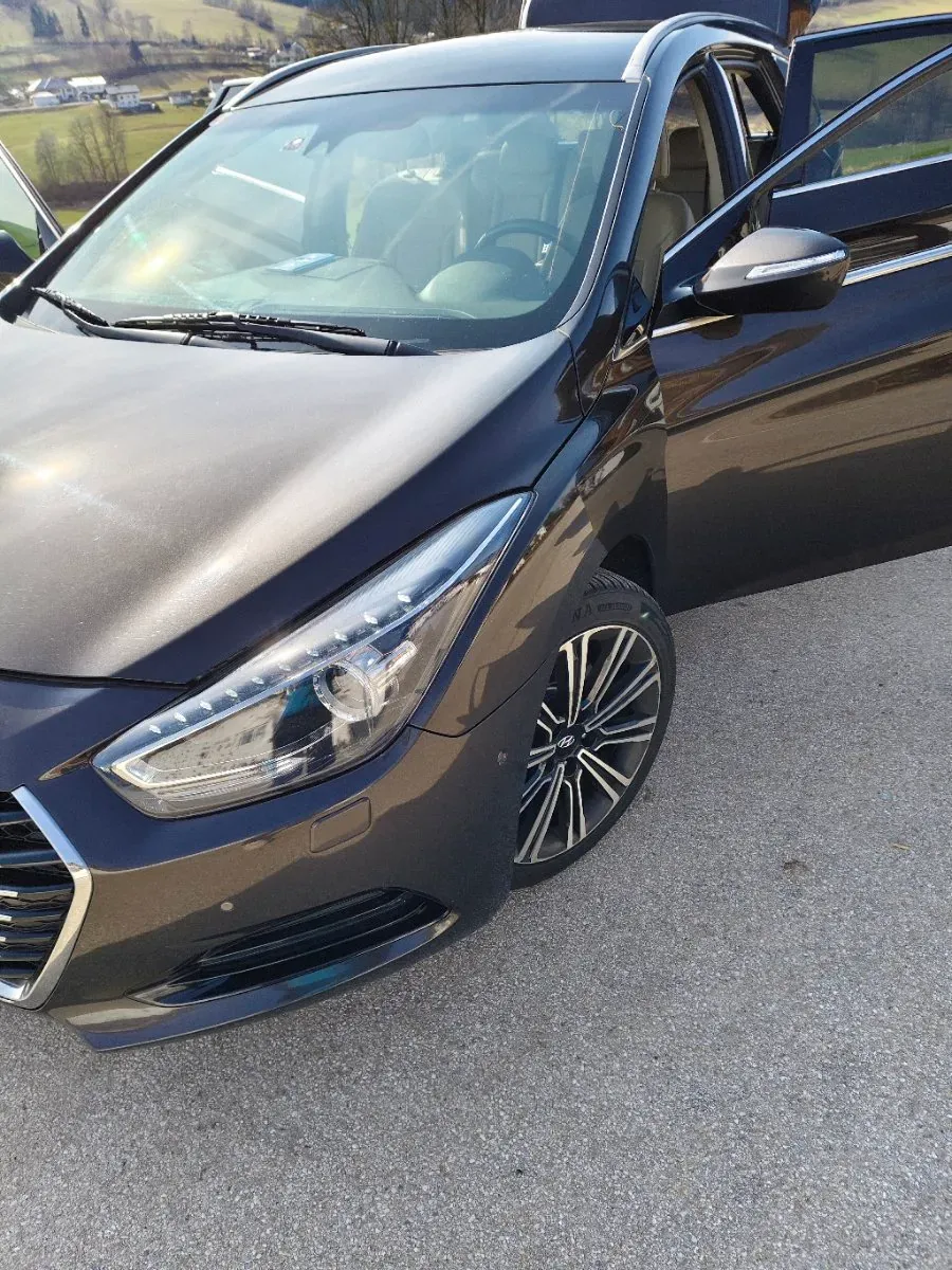 Hyundai I40