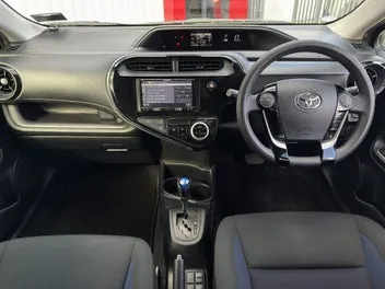 Toyota Aqua 2018 photo 3