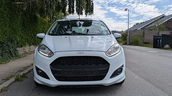 Ford Fiesta 2015 photo 3