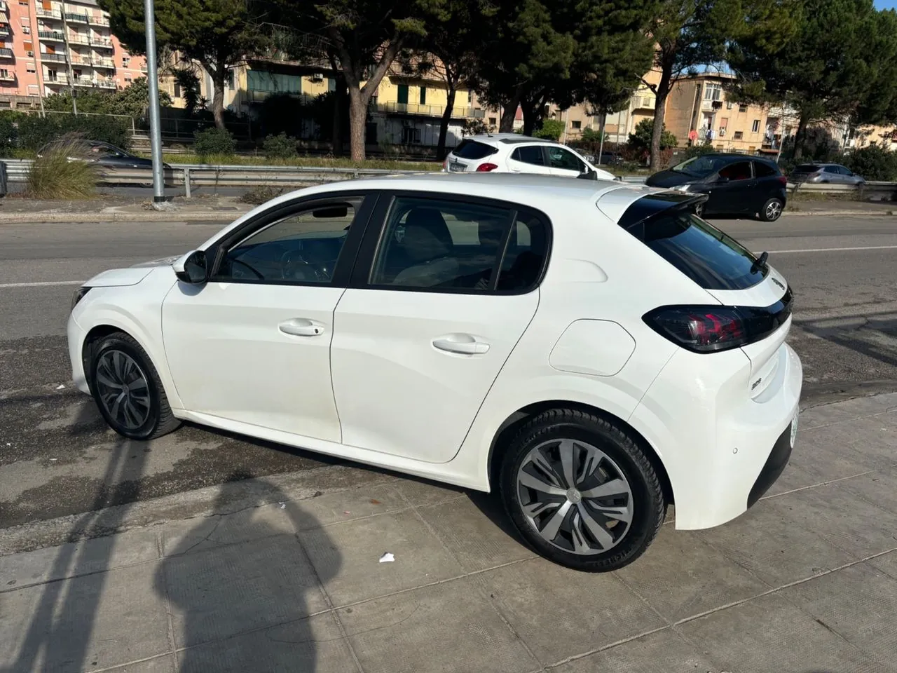 Peugeot 208 2021 photo 5