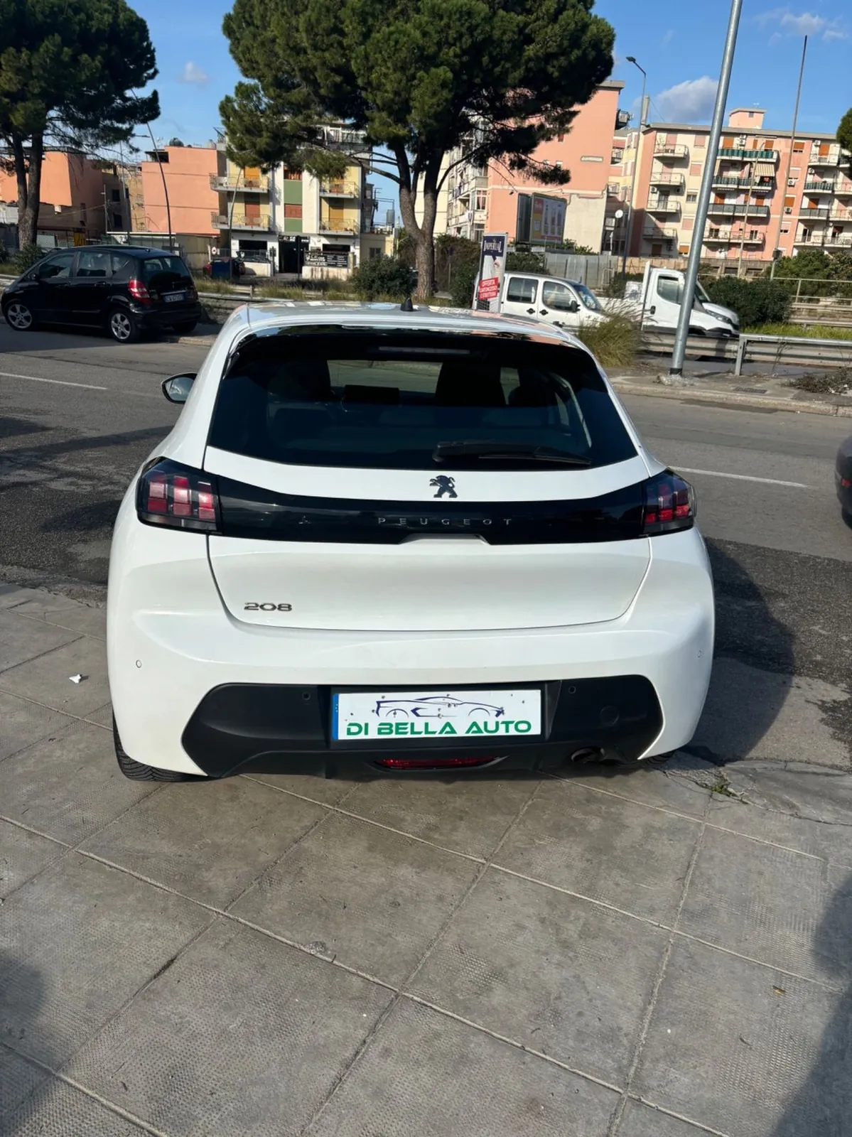 Peugeot 208 2021 photo 4