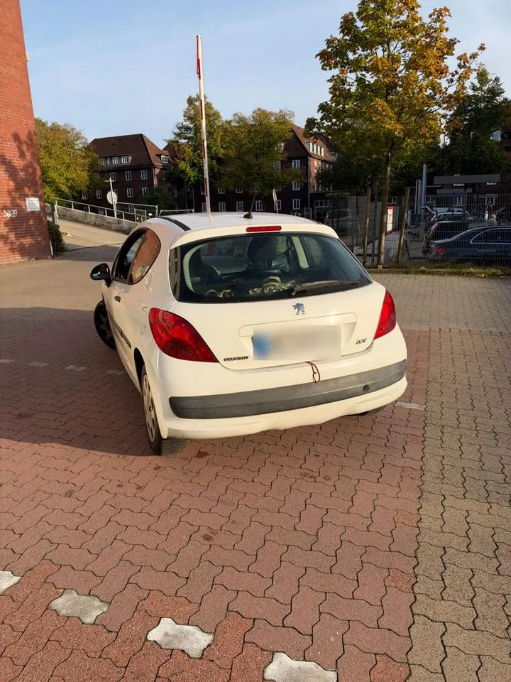 Peugeot 207