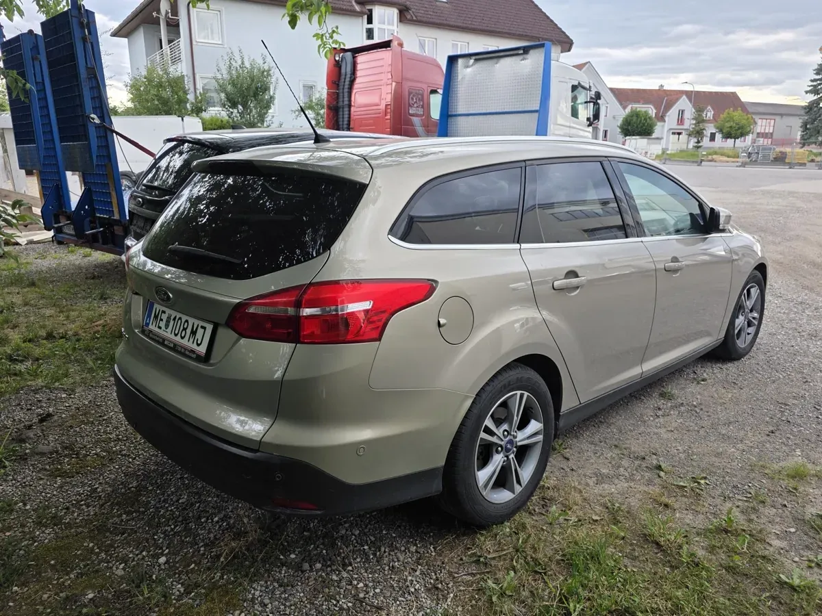 Ford Focus 2015 photo 3