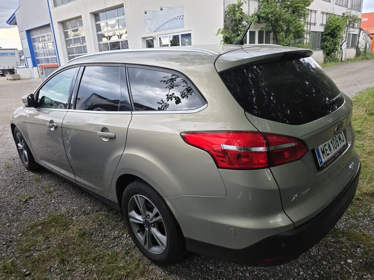 Ford Focus 2015 photo 2