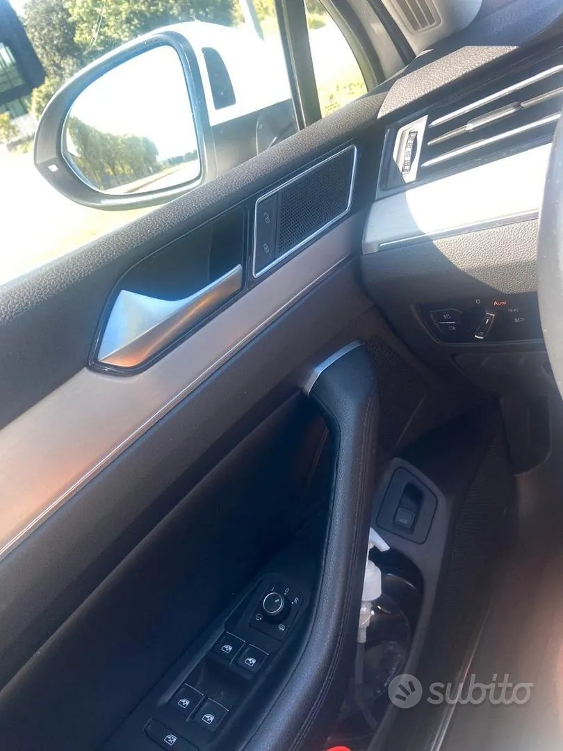 Volkswagen Passat Variant 2018 photo 4
