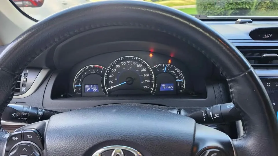 Toyota Camry 2014 photo 5