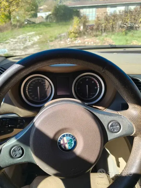 Alfa Romeo 159 2008 photo 4