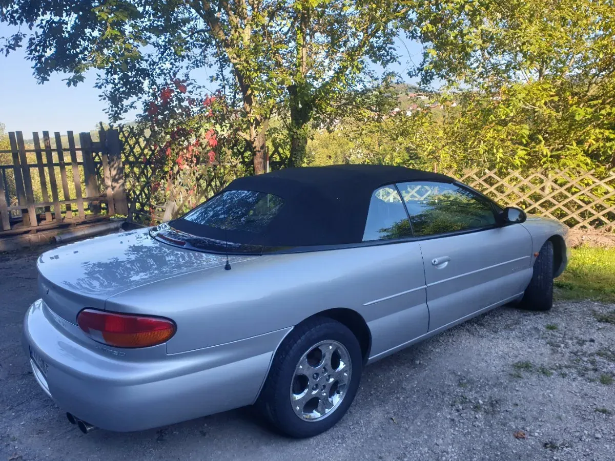 Chrysler Stratus