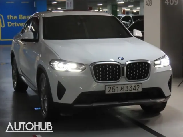 BMW X4 2022 photo 2