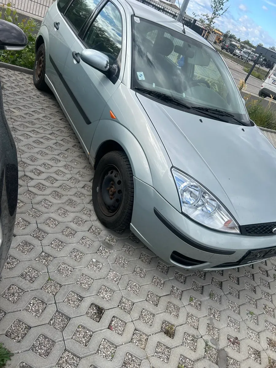 Ford Focus 2004 photo 3