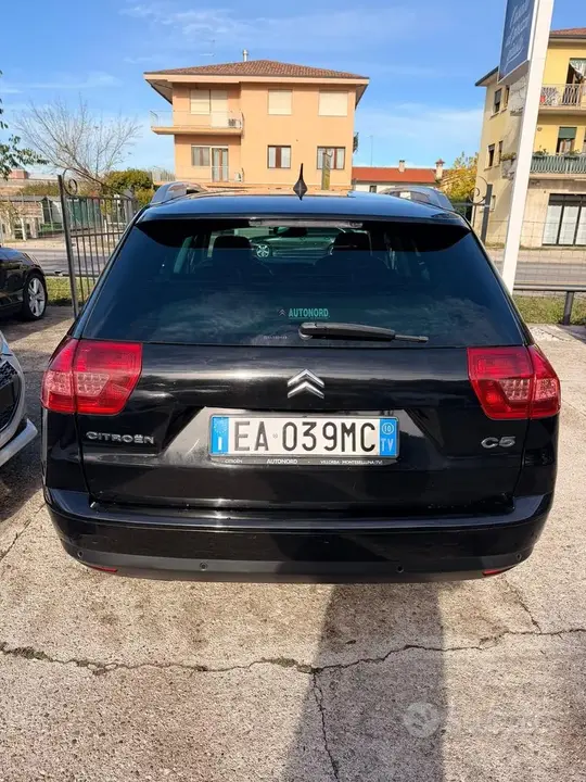 Citroen C5 2010 photo 5