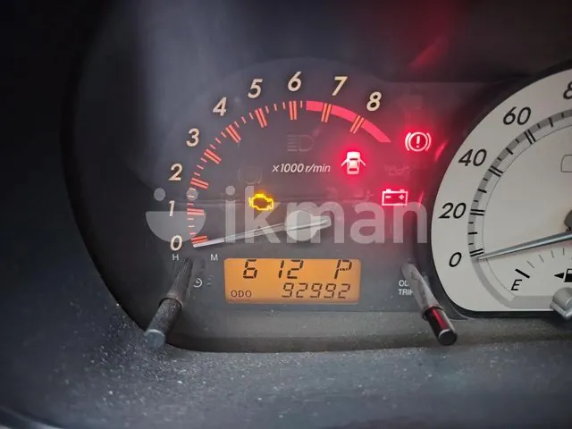 Toyota Ist 2004 photo 5