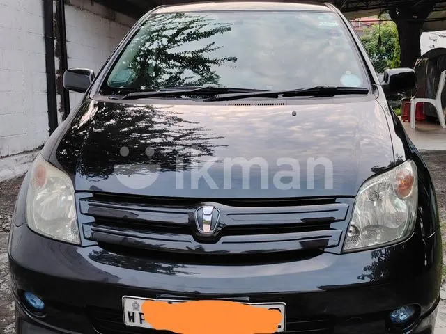 Toyota Ist 2004 photo 3