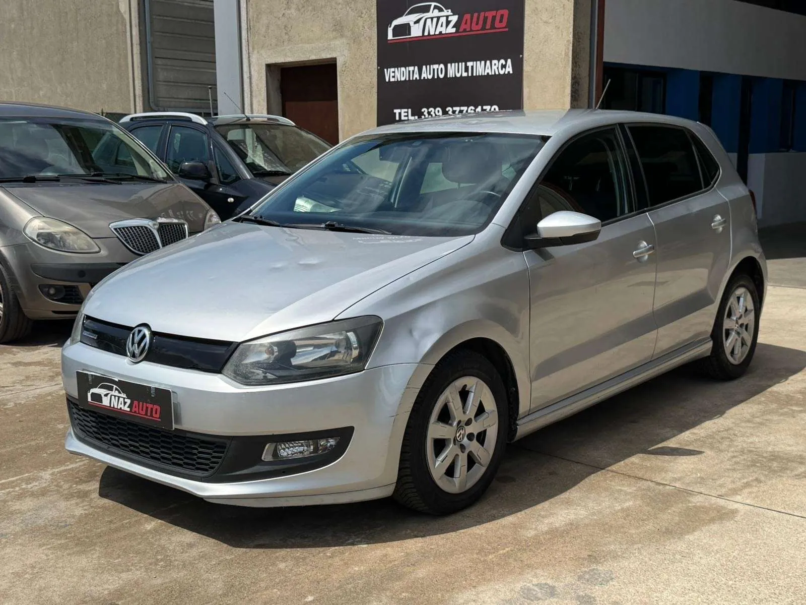 Volkswagen Polo 2011 photo 2