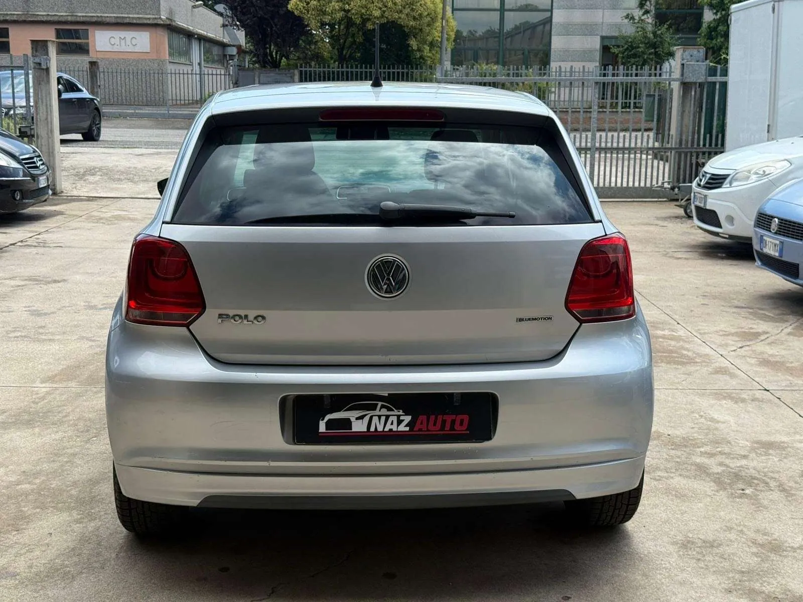 Volkswagen Polo 2011 photo 4
