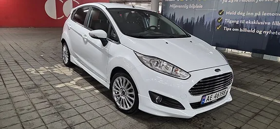 Ford Fiesta 2015 photo 2