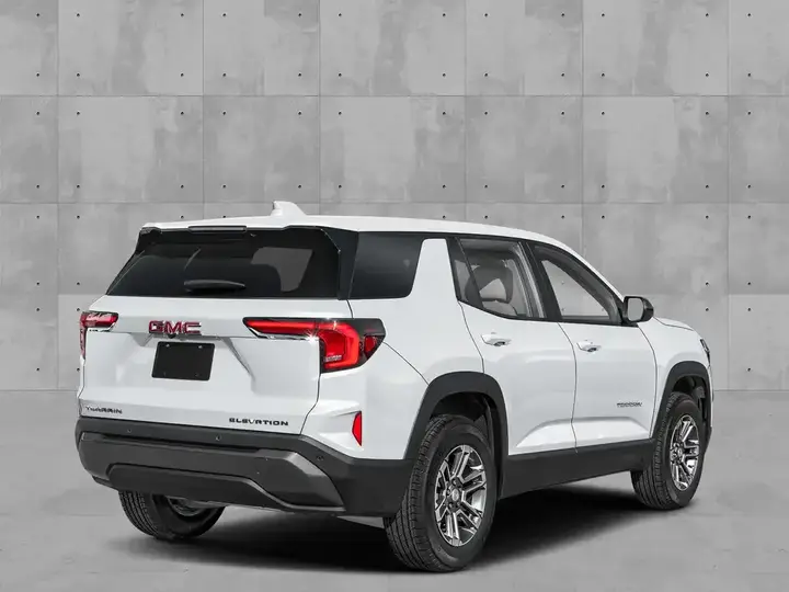 GMC Terrain 2026 photo 2